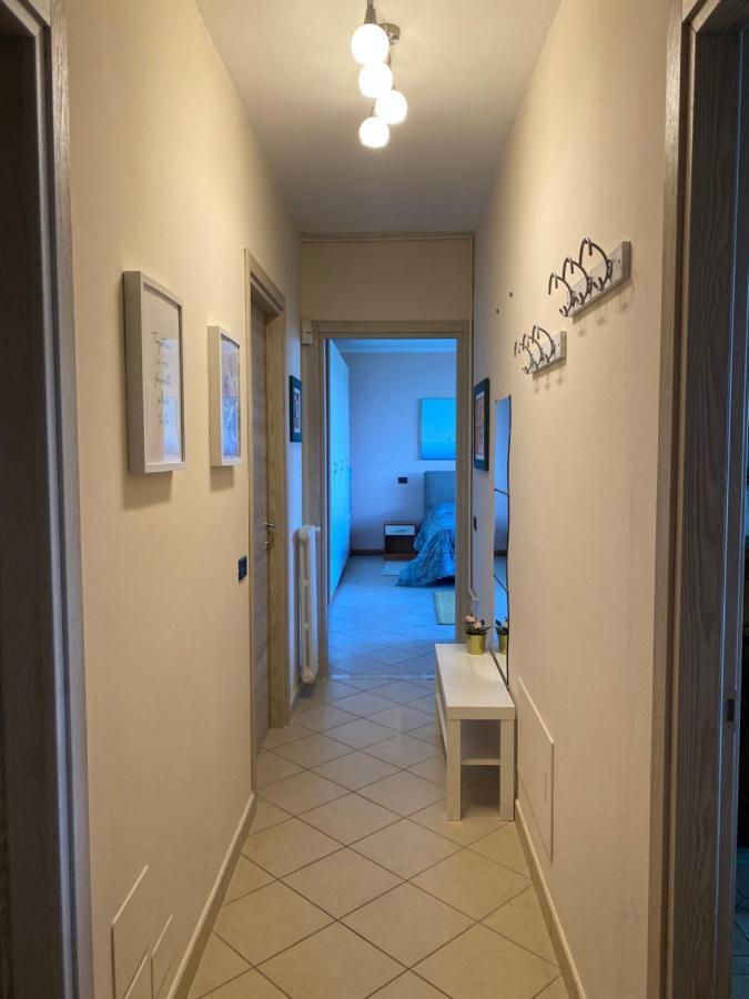Flowers & Garden Apartment Con Vista Lago Manerba del Garda Exterior photo